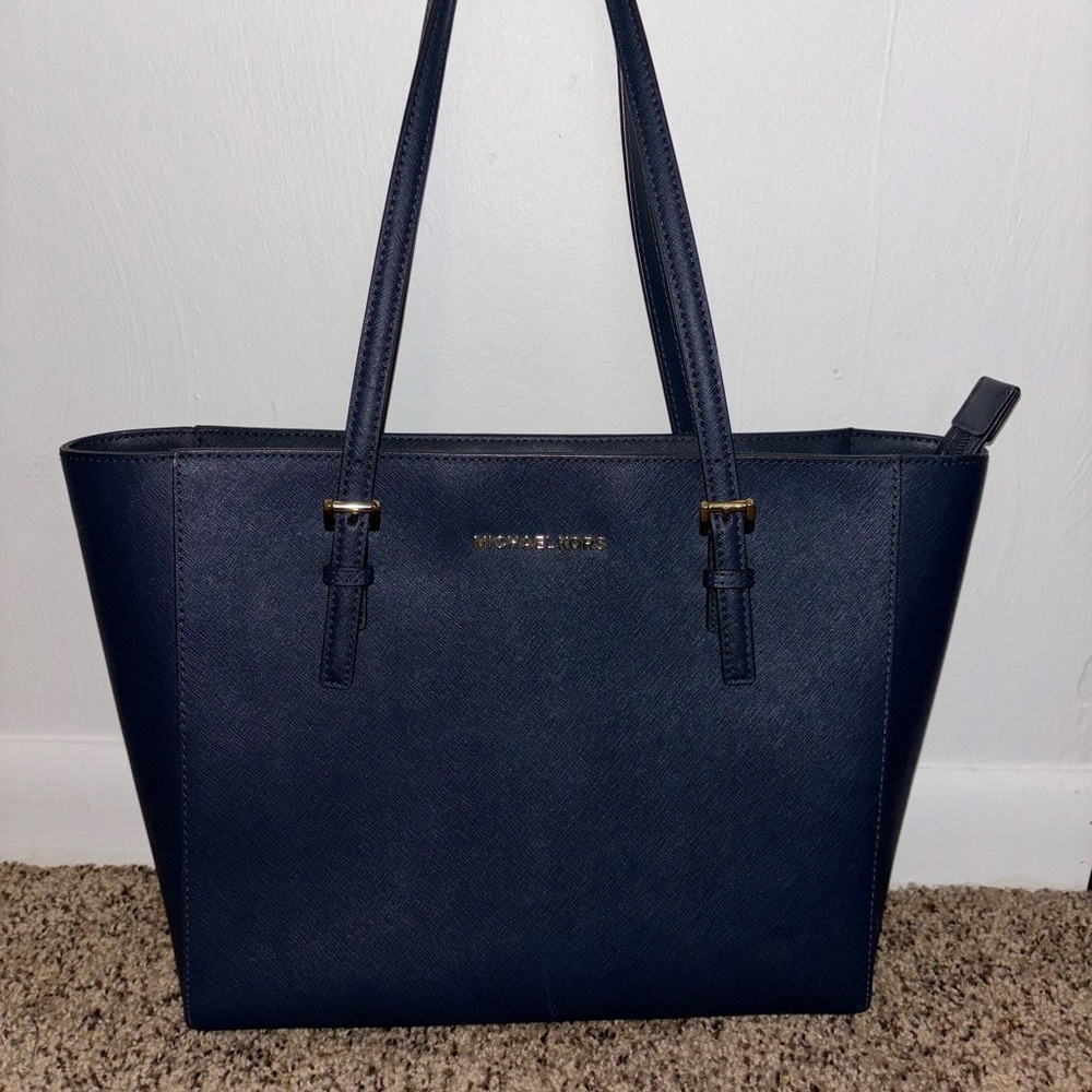 Michael Kors navy tote